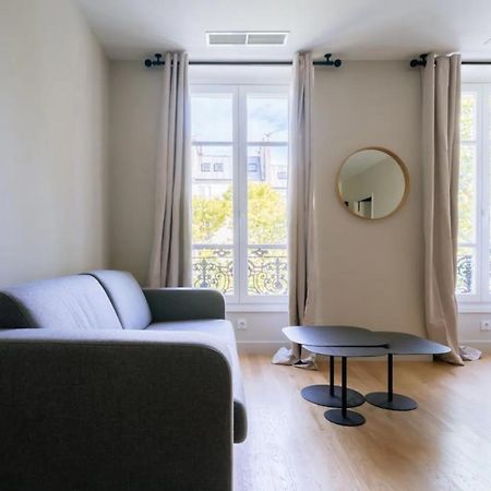 Stylish 2 Bedroom Apartment In París Exterior foto